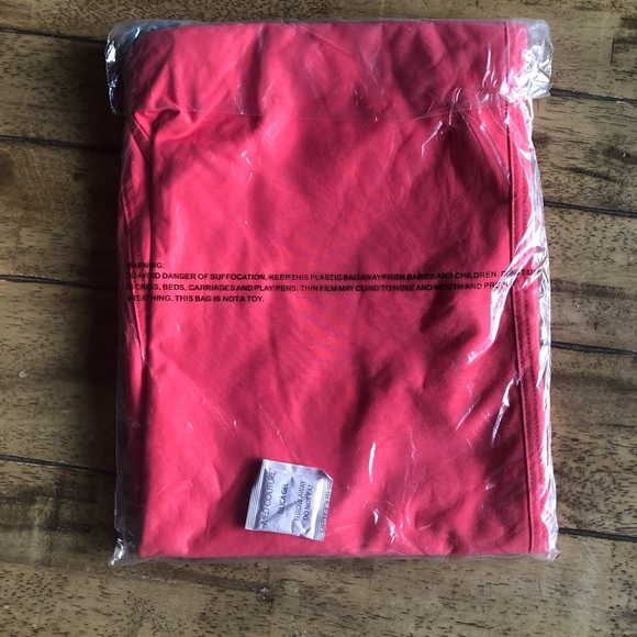 NEW - Med Couture Cargo scrub pants in coral with cargo pocket - Picture 5 of 5